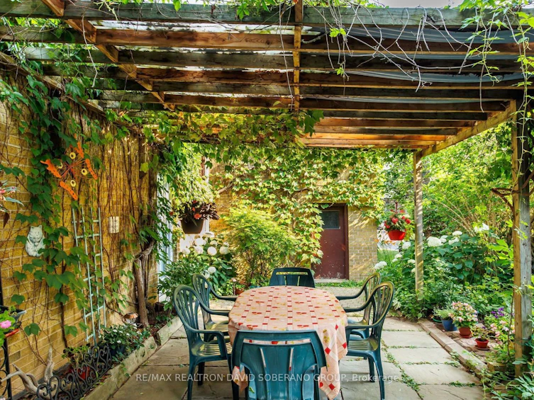 29 Artreeva Drive, Toronto, ON, M3H 4T7 - 26