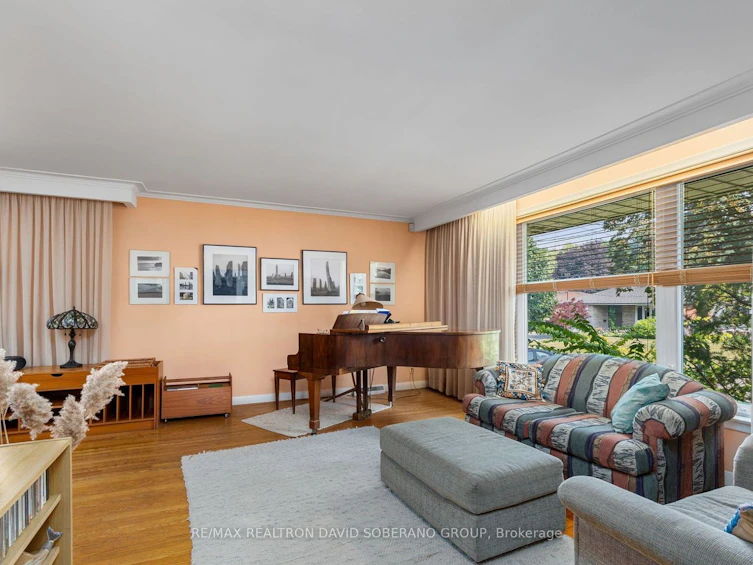 29 Artreeva Drive, Toronto, ON, M3H 4T7 - 5