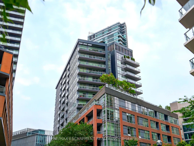 212-15 Bruyeres Mews, Toronto, ON, M5V 0A7 - 2