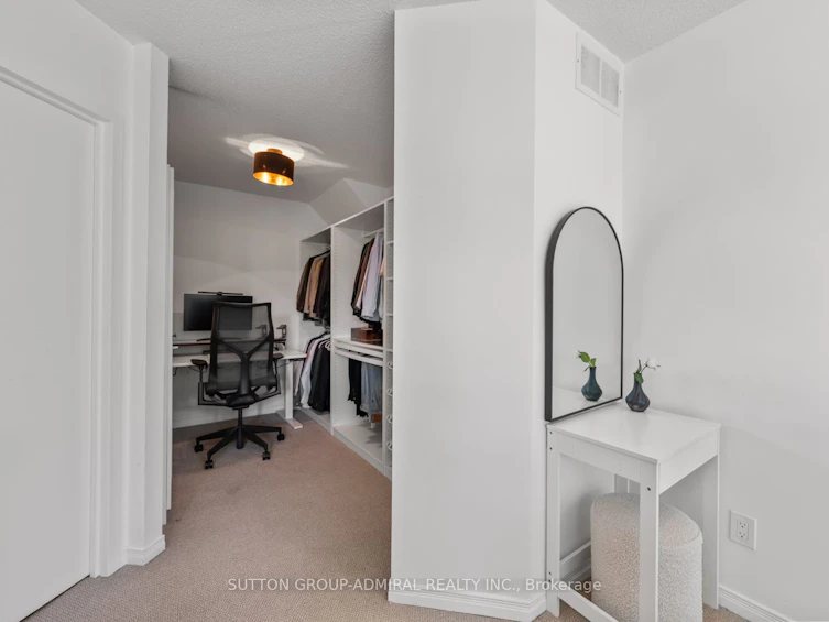 1230-21 Pirandello Street, Toronto, ON, M6K 3P4 - 18