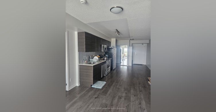 702-123 Parkway Forest Drive, Toronto, ON, M2J 0G1 - 3