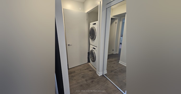 702-123 Parkway Forest Drive, Toronto, ON, M2J 0G1 - 2