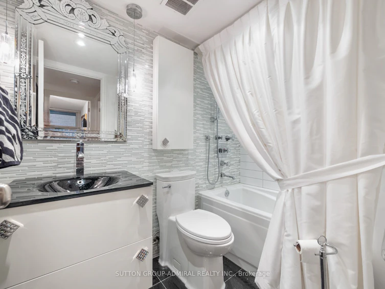 210-65 Spring Garden Avenue, Toronto, ON, M2N 6H9 - 35