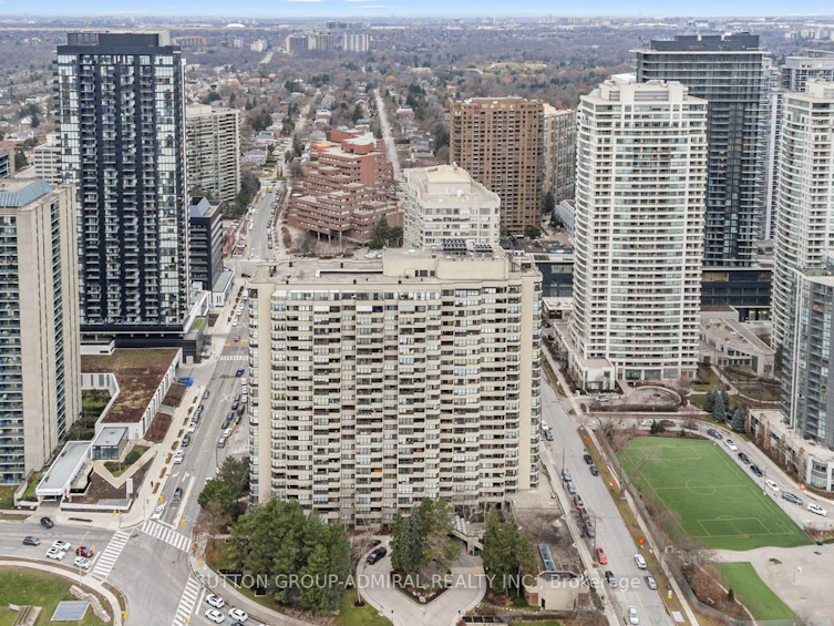 210-65 Spring Garden Avenue, Toronto, ON, M2N 6H9 - 39