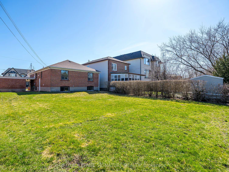 136 Regina Avenue, Toronto, ON, M6A 1R7 - 35