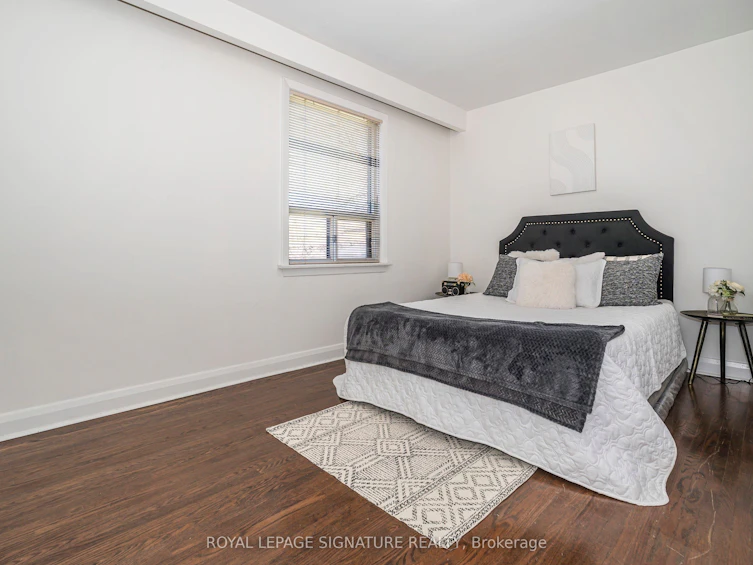 136 Regina Avenue, Toronto, ON, M6A 1R7 - 18