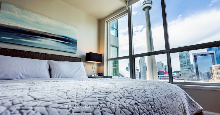 2525-230 Queens Quay W, Toronto, ON, M5J 2Y7 - 4