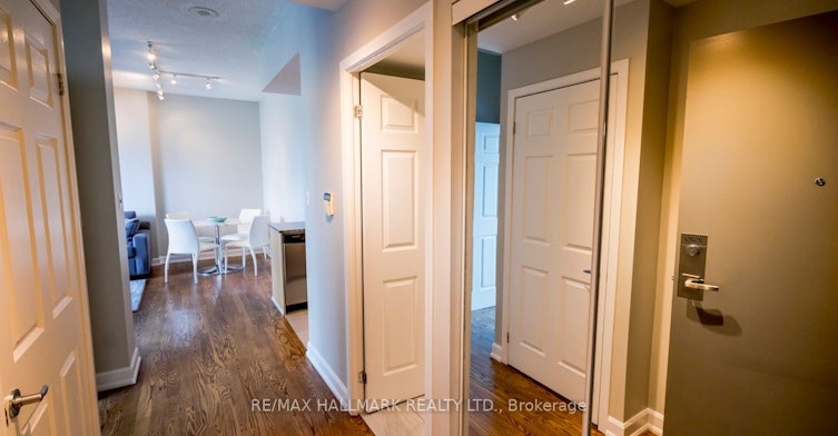 2525-230 Queens Quay W, Toronto, ON, M5J 2Y7 - 15