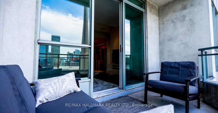 2525-230 Queens Quay W, Toronto, ON, M5J 2Y7 - 6
