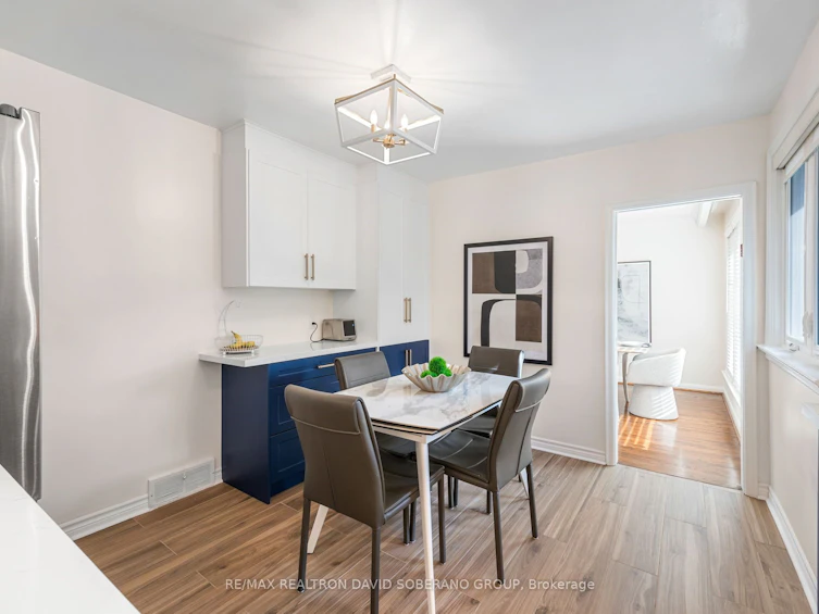 122 Collinson Boulevard, Toronto, ON, M3H 3C7 - 11