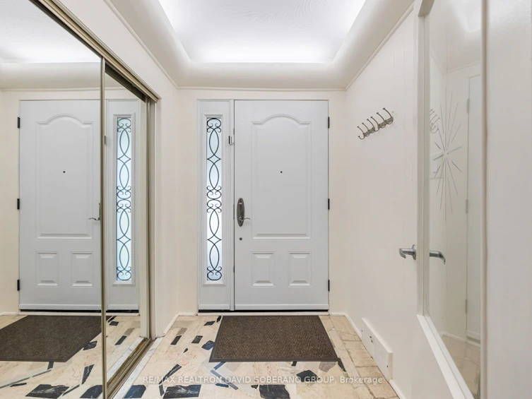 122 Collinson Boulevard, Toronto, ON, M3H 3C7 - 4
