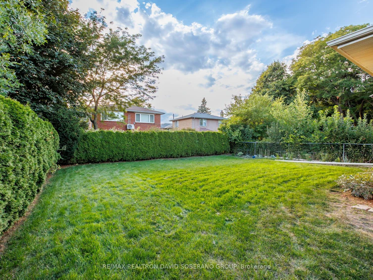 122 Collinson Boulevard, Toronto, ON, M3H 3C7 - 34