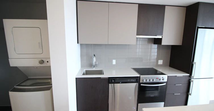 906-203 College Street, Toronto, ON, M5T 1P9 - 4