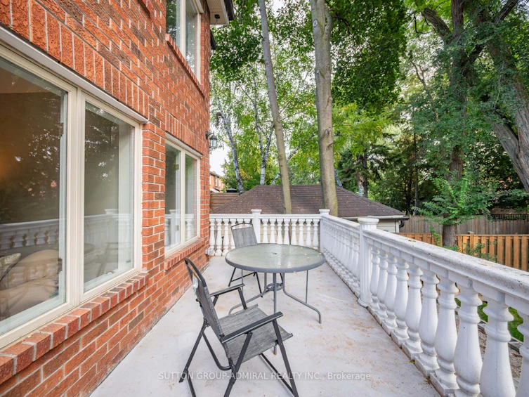 759 Eglinton Avenue E, Toronto, ON, M4G 2K8 - 43