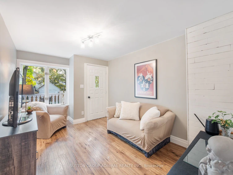 759 Eglinton Avenue E, Toronto, ON, M4G 2K8 - 10