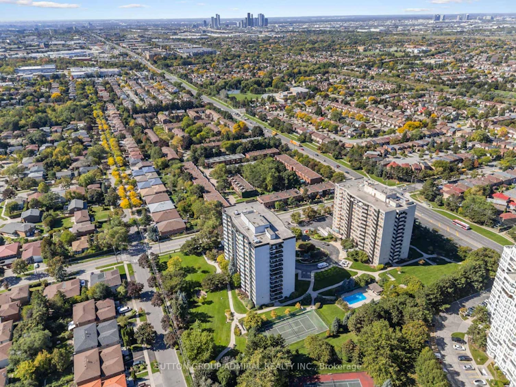 804-90 Fisherville Road, Toronto, ON, M2R 3J9 - 37