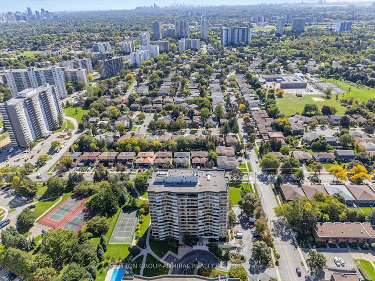 804-90 Fisherville Road, Toronto, ON, M2R 3J9 - 36