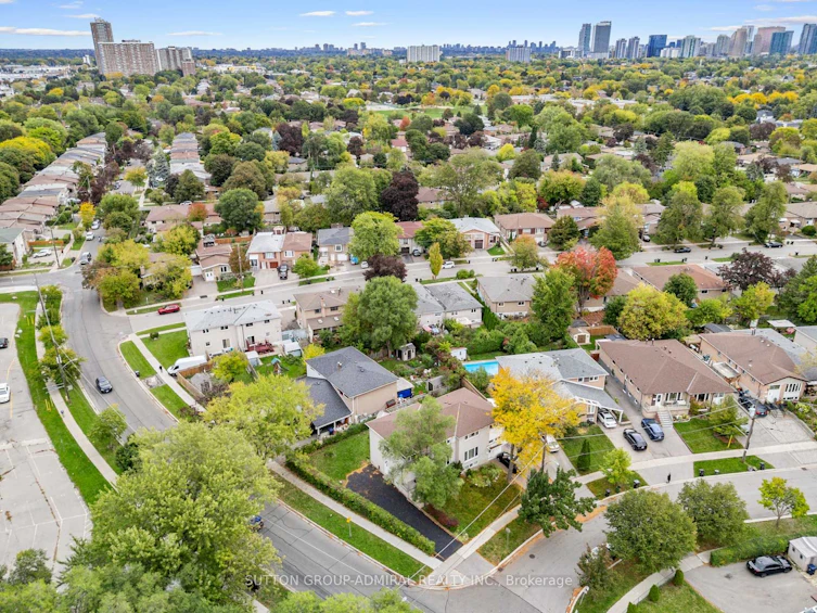 135 Elise Terrace, Toronto, ON, M2R 2W9 - 36