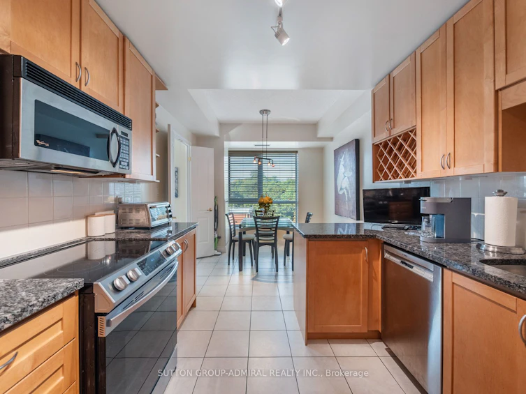 520-11 William Carson Crescent, Toronto, ON, M2P 2G1 - 8