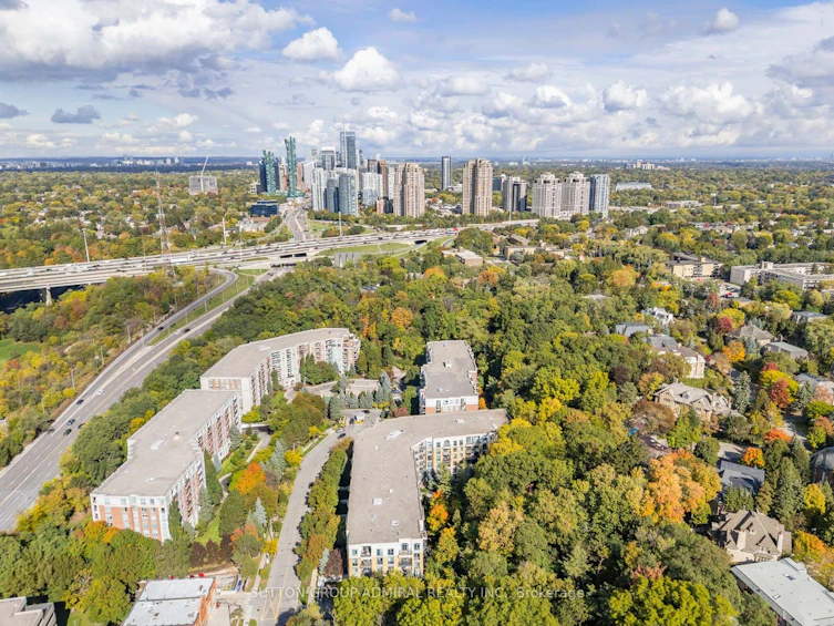 520-11 William Carson Crescent, Toronto, ON, M2P 2G1 - 32