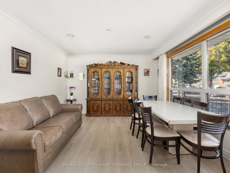 49 Danby Avenue, Toronto, ON, M3H 2J4 - 6