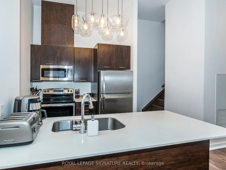 TH05-20 Bruyeres Mews, Toronto, ON, M5V 0G8 - 11