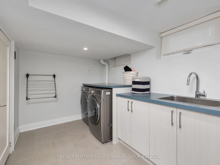 28 Touraine Avenue, Toronto, ON, M3H 1R1 - 29