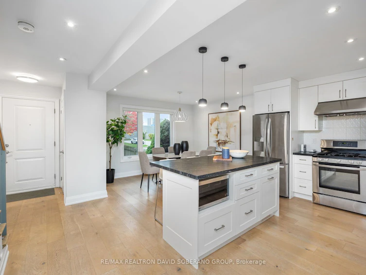 28 Touraine Avenue, Toronto, ON, M3H 1R1 - 13
