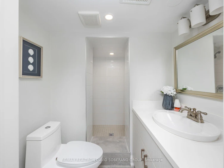 28 Touraine Avenue, Toronto, ON, M3H 1R1 - 27