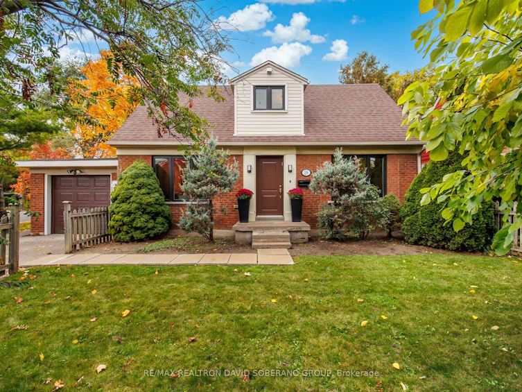 28 Touraine Avenue, Toronto, ON, M3H 1R1