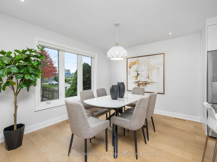 28 Touraine Avenue, Toronto, ON, M3H 1R1 - 10