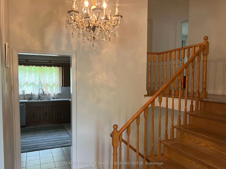 147 Almore Avenue, Toronto, ON, M3H 2H9 - 8