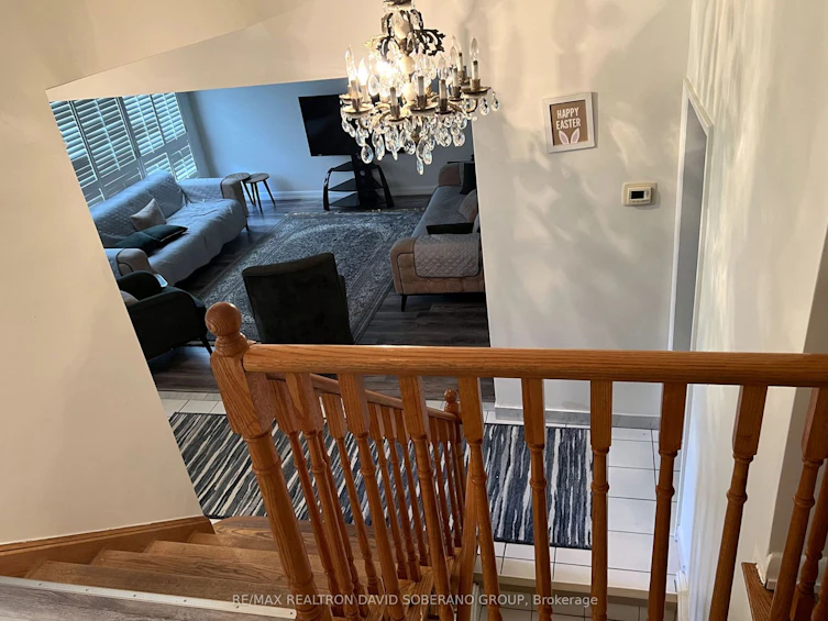 147 Almore Avenue, Toronto, ON, M3H 2H9 - 7