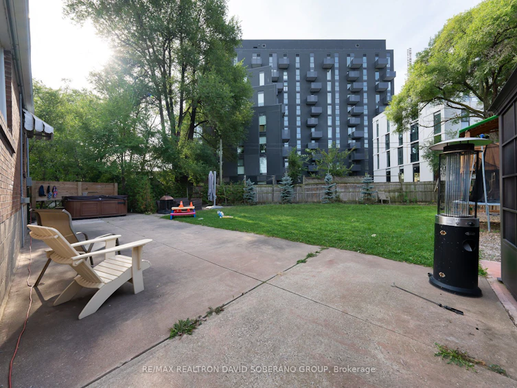 17 Wigan Crescent, Toronto, ON, M3H 3A3 - 27