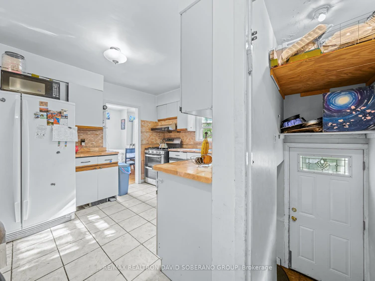 17 Wigan Crescent, Toronto, ON, M3H 3A3 - 14
