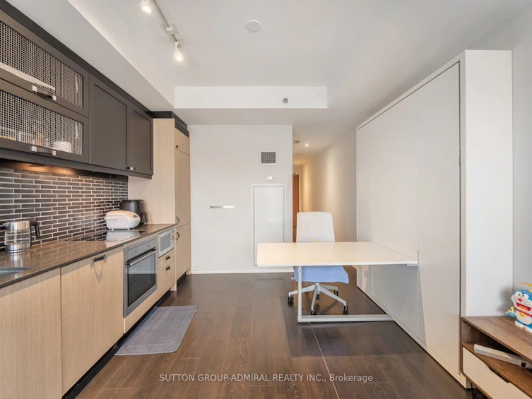406-783 Bathurst Street, Toronto, ON, M5S 1Z5 - 11