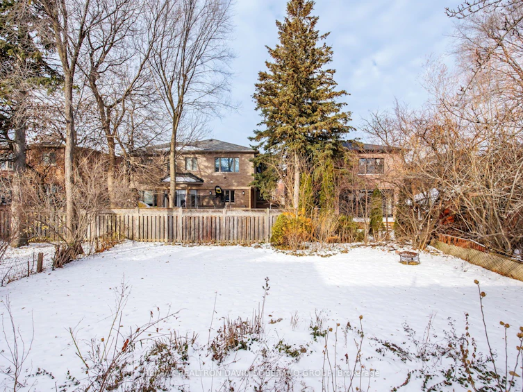 112 York Downs Drive, Toronto, ON, M3H 2G7 - 37