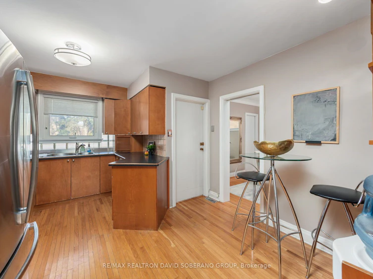 112 York Downs Drive, Toronto, ON, M3H 2G7 - 12