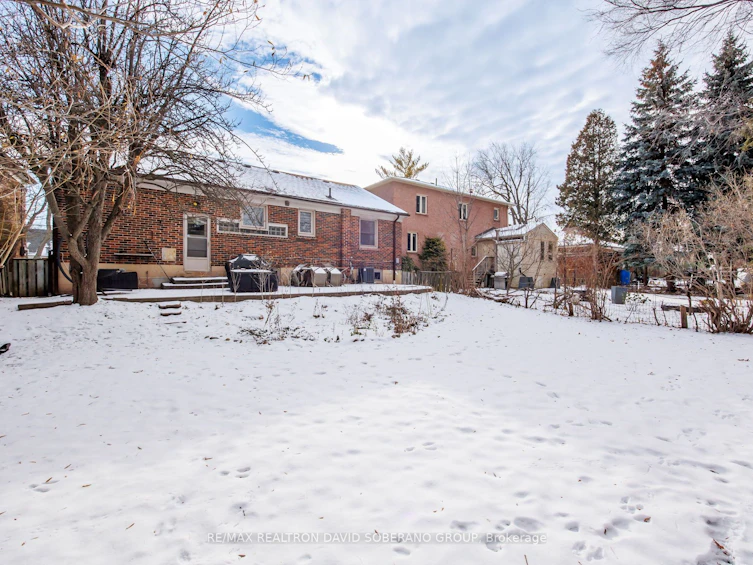 112 York Downs Drive, Toronto, ON, M3H 2G7 - 35
