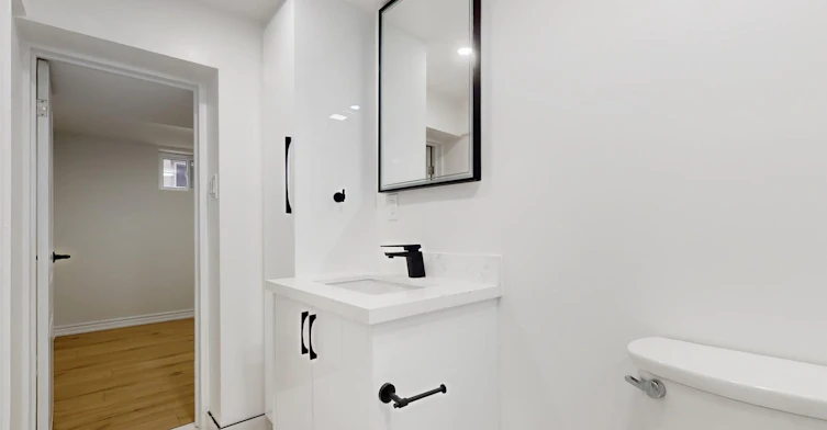 Lower A-57 Saddle Ridge Drive, Toronto, ON, M4A 1Z6 - 5