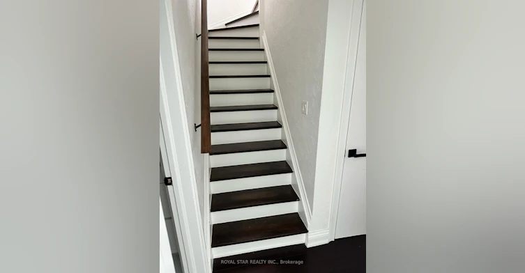 Room-9 Roycrest Avenue, Toronto, ON, M2N 1R1 - 8