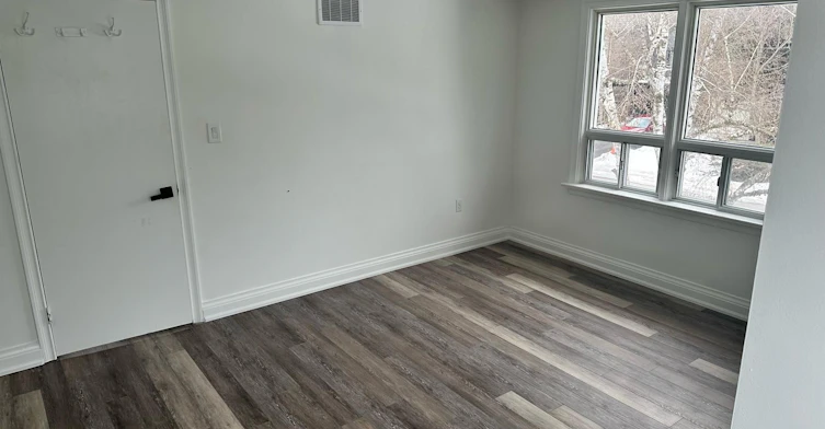 Room-9 Roycrest Avenue, Toronto, ON, M2N 1R1 - 9