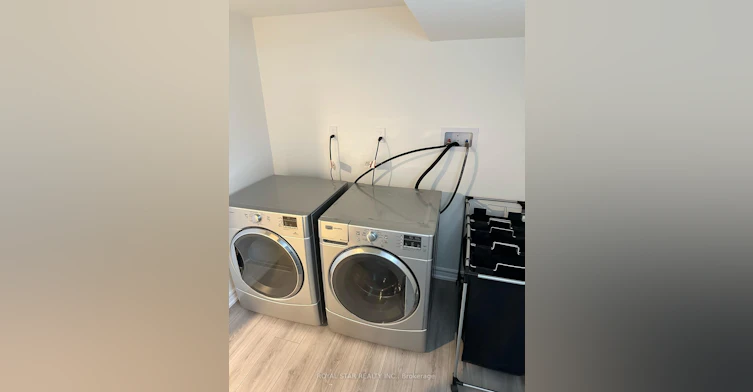 Room-9 Roycrest Avenue, Toronto, ON, M2N 1R1 - 21