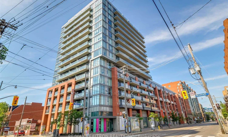 206-775 King Street W