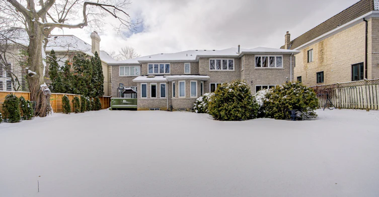 49 Arjay Crescent, Toronto, ON, M2L 1C6 - 50