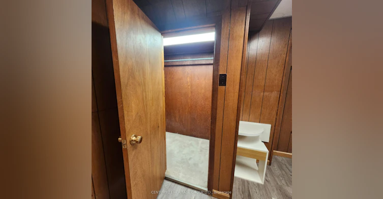 LOWER-223 Old Yonge Street, Toronto, ON, M2P 1R5 - 11