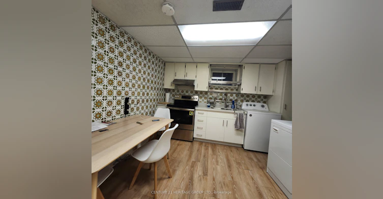LOWER-223 Old Yonge Street, Toronto, ON, M2P 1R5 - 7