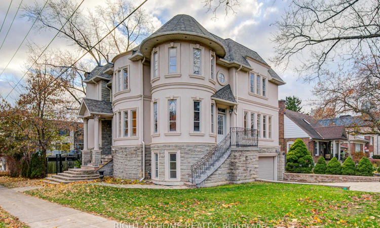 125 Kingsdale Avenue
