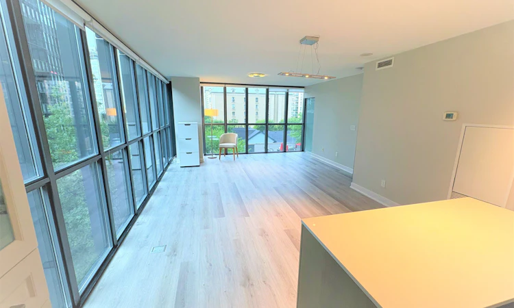 503-110 Charles Street E