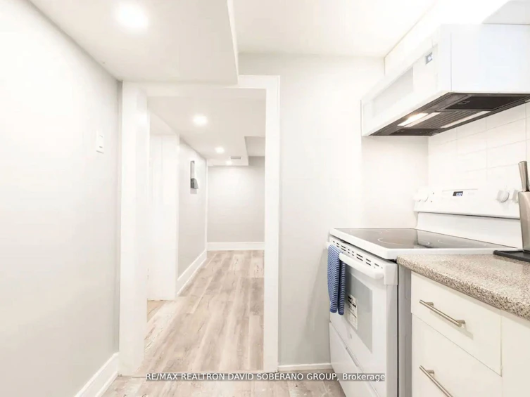 55 Raeburn Avenue, Toronto, ON, M3H 1G9 - 24